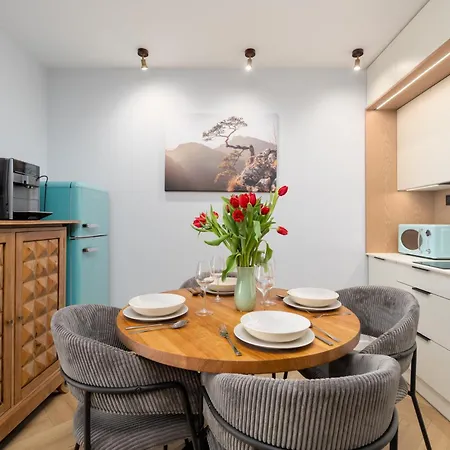 Apartament Na Stoku Lola 36 *