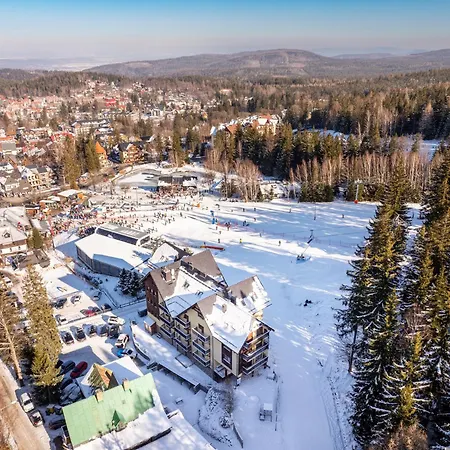 아파트 Na Stoku Lola 36 스클라르스카포렘바