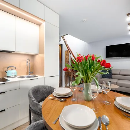 Na Stoku Lola 36 아파트